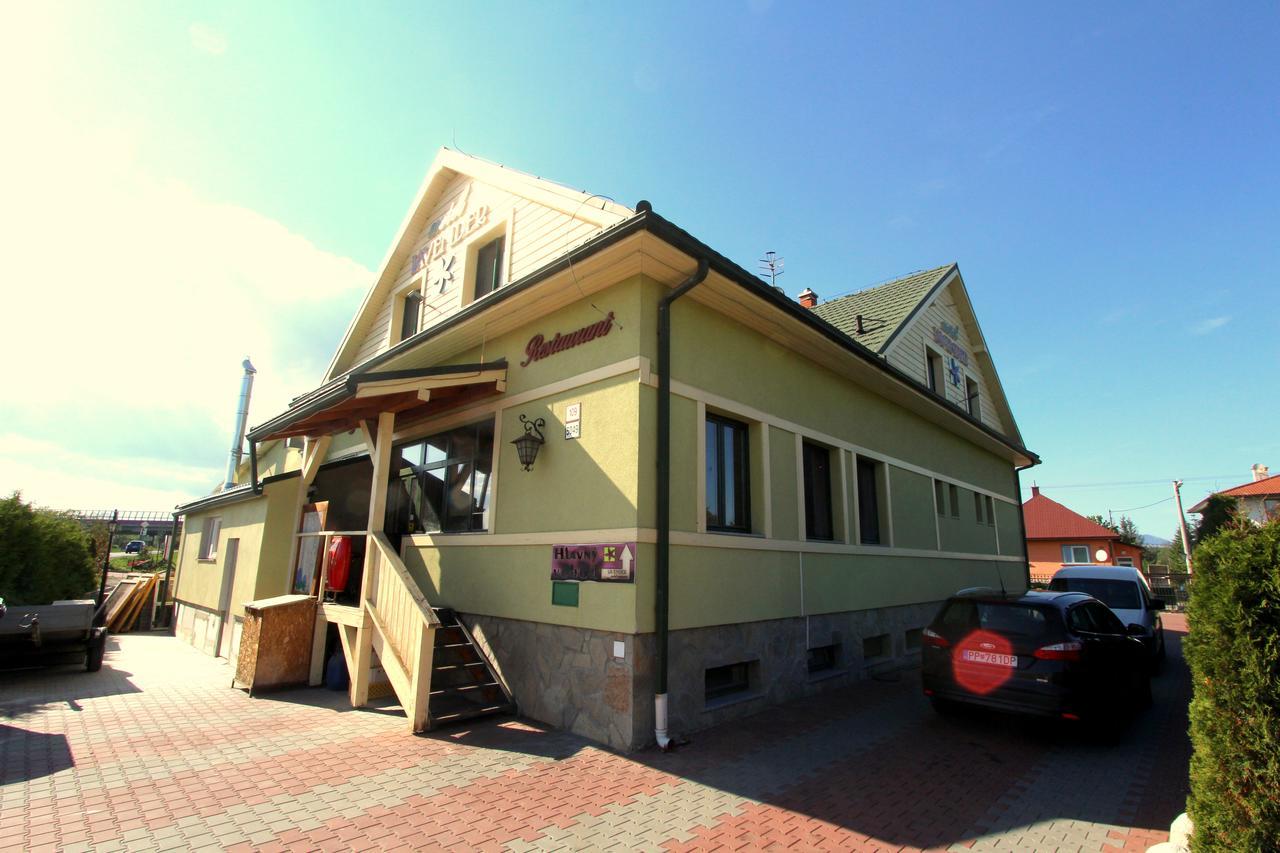 Penzion A Restauracia Lavender Motel Poprad Bagian luar foto